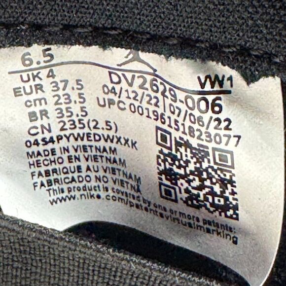 Wmns Air Jordan 11 CMFT Low 'Bred' - Picture 10 of 12
